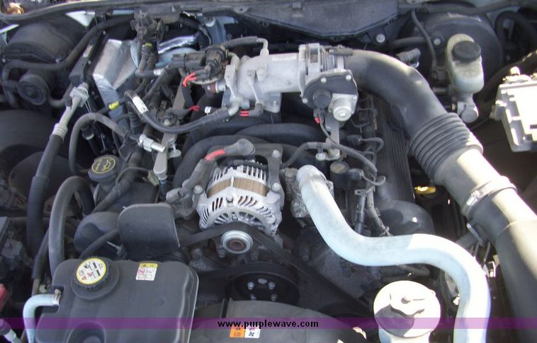 image for item 4610 2006 Ford Crown Victoria Police Interceptor