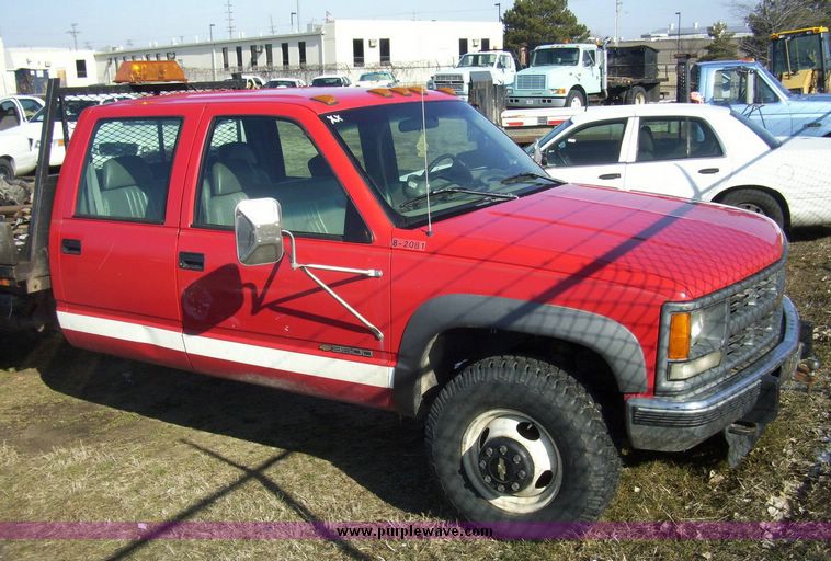 image for item 4611 1996 Chevrolet K3500 utility truck