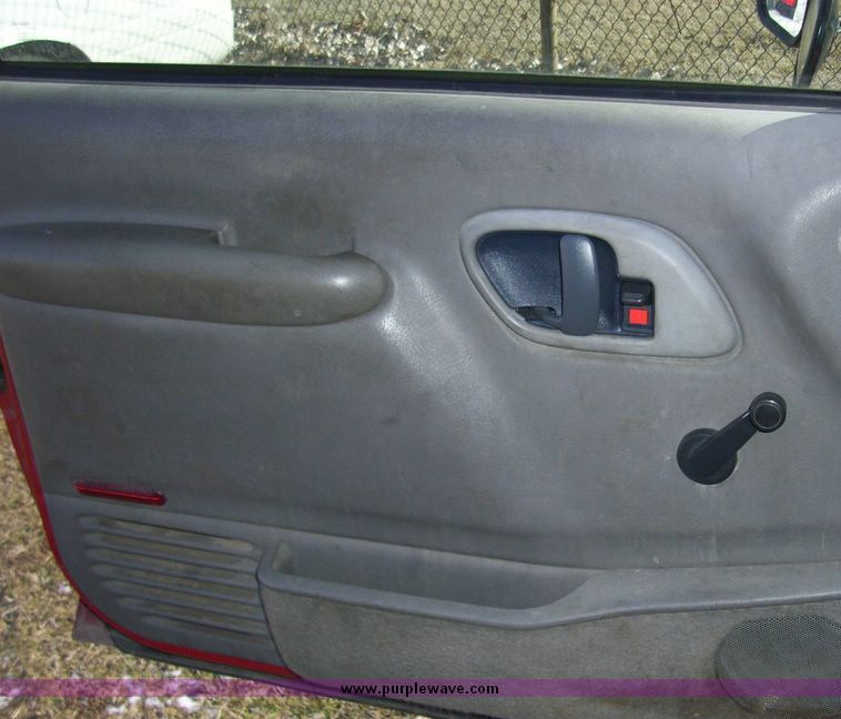 image for item 4611 1996 Chevrolet K3500 utility truck