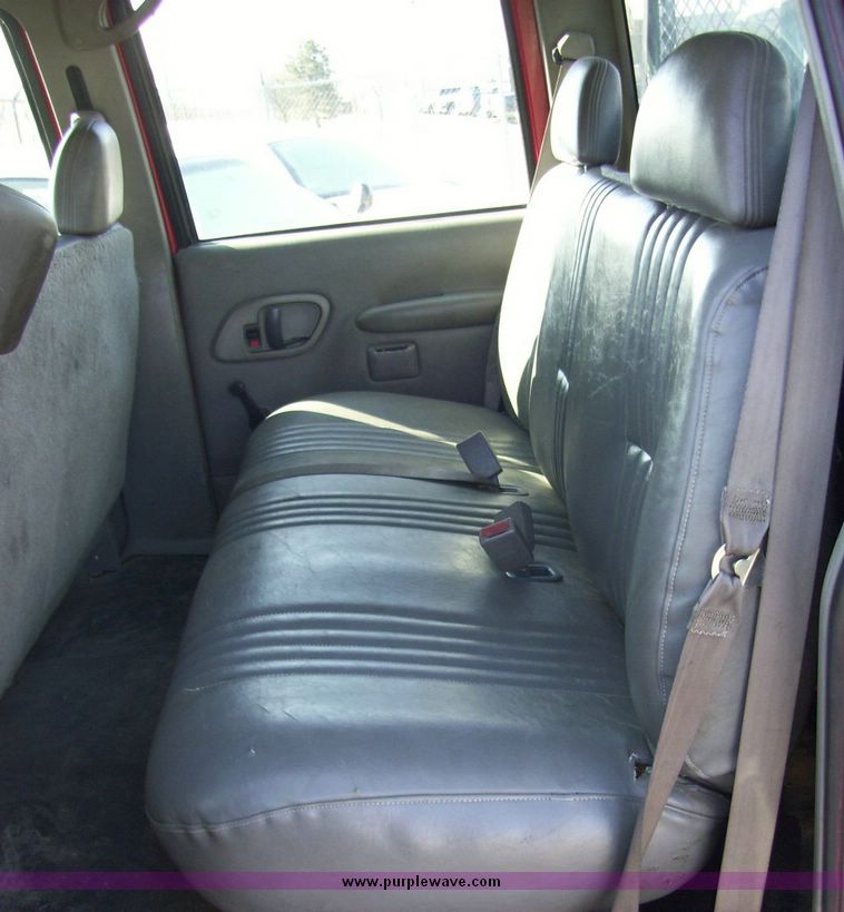 image for item 4611 1996 Chevrolet K3500 utility truck