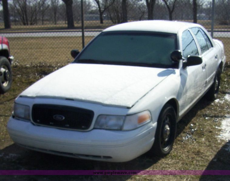 image for item 4612 2006 Ford Crown Victoria Police Interceptor