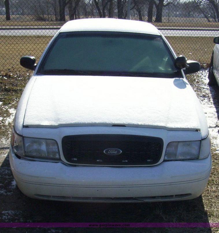 image for item 4612 2006 Ford Crown Victoria Police Interceptor