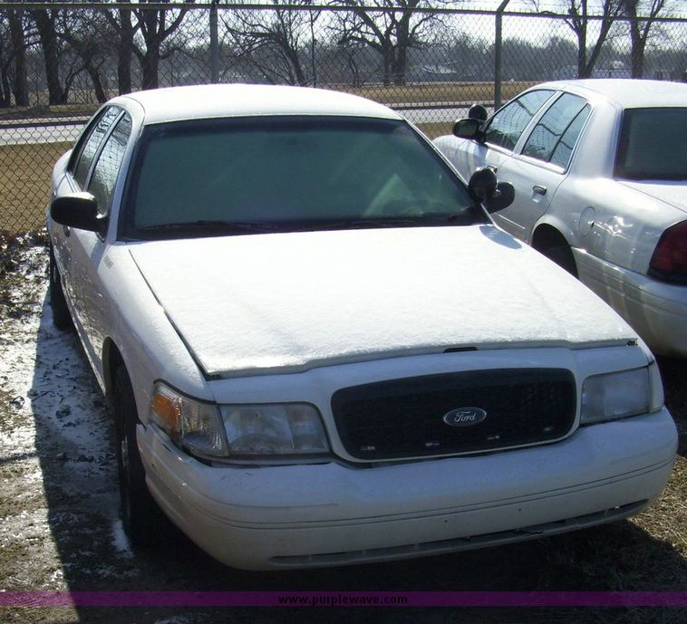 image for item 4612 2006 Ford Crown Victoria Police Interceptor