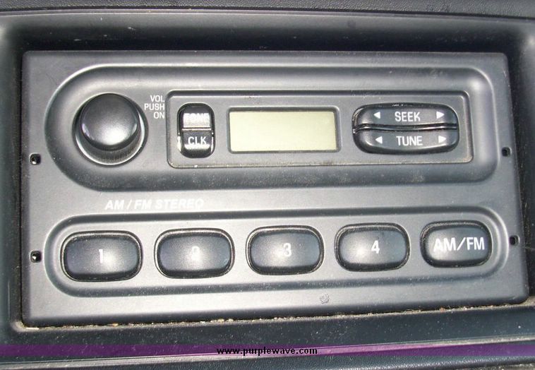 image for item 4615 2006 Ford Crown Victoria Police Interceptor
