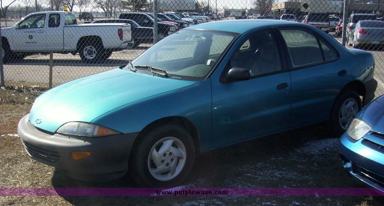 image for item 4616 1999 Chevrolet Cavalier