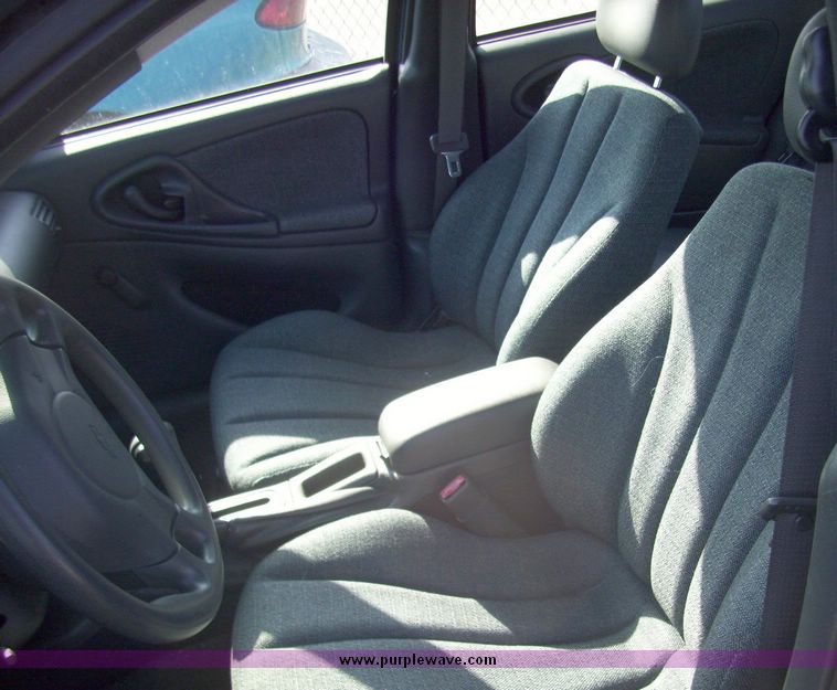 image for item 4617 2003 Chevrolet Cavalier