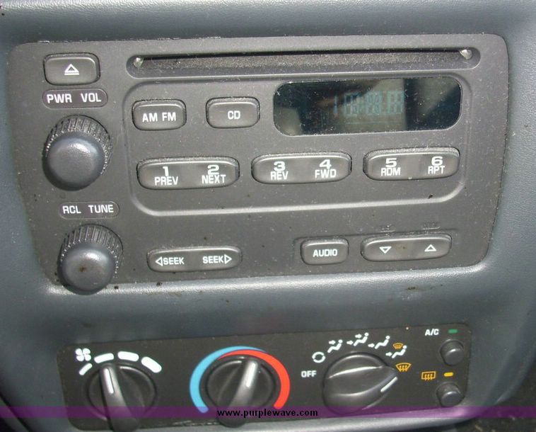 image for item 4618 2002 Chevrolet Cavalier