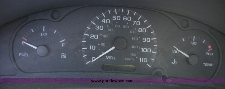 image for item 4621 2002 Chevrolet Cavalier