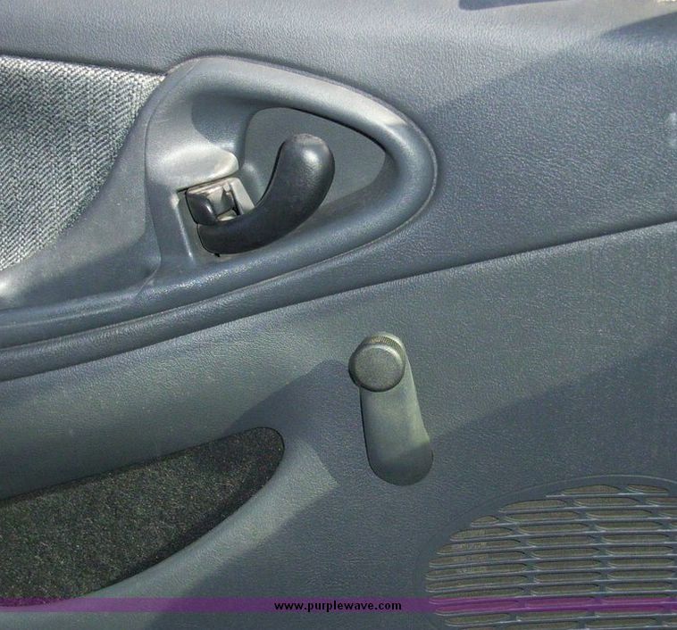 image for item 4621 2002 Chevrolet Cavalier