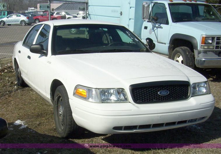 image for item 4622 2006 Ford Crown Victoria Police Interceptor