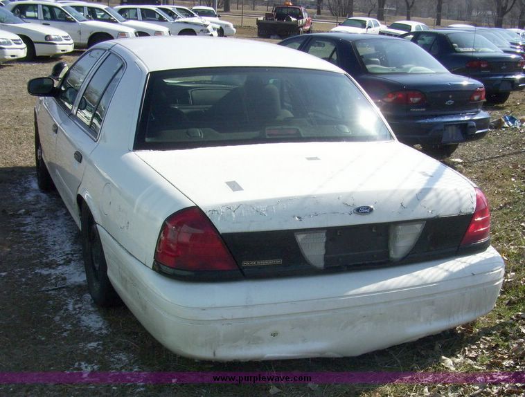 image for item 4622 2006 Ford Crown Victoria Police Interceptor
