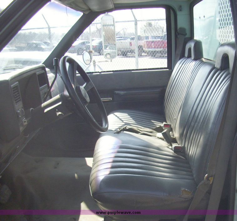 image for item 4623 1992 Chevrolet C3500-HD