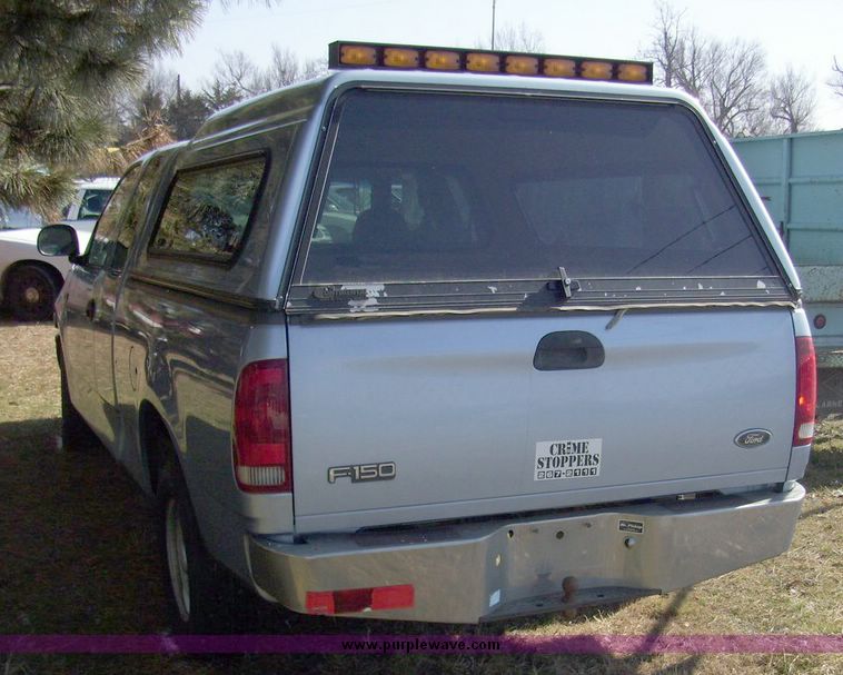 image for item 4624 1998 Ford F150 pickup