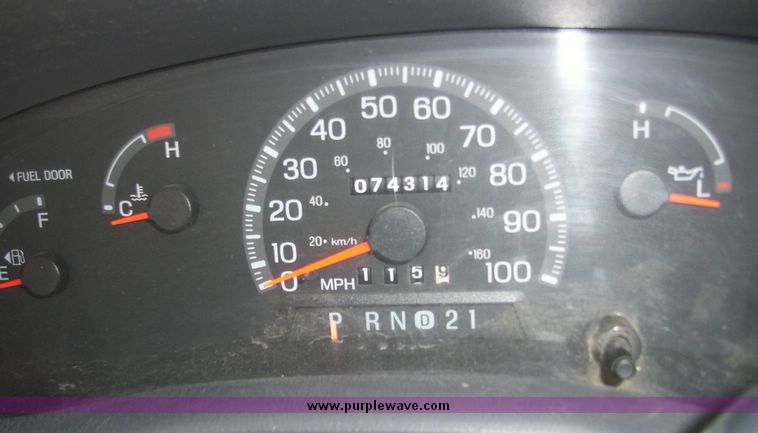 image for item 4624 1998 Ford F150 pickup