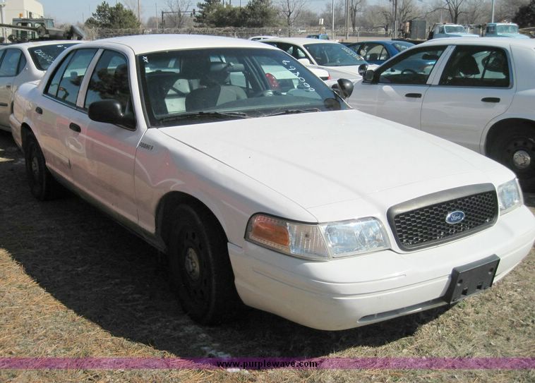 image for item 4625 2006 Ford Crown Victoria Police Interceptor