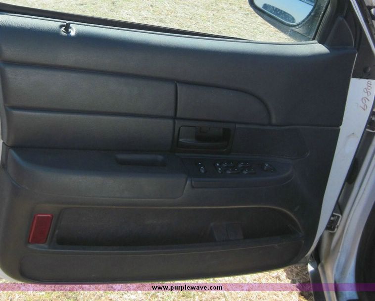 image for item 4625 2006 Ford Crown Victoria Police Interceptor