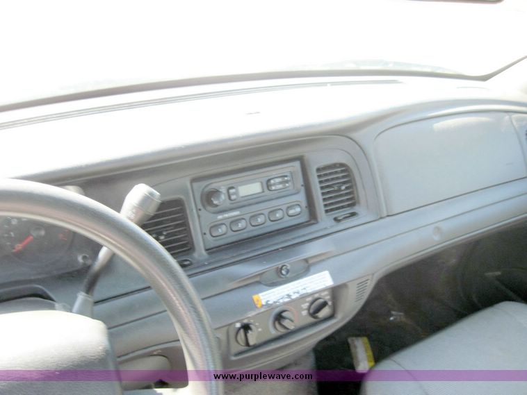 image for item 4631 2006 Ford Crown Victoria Police Interceptor