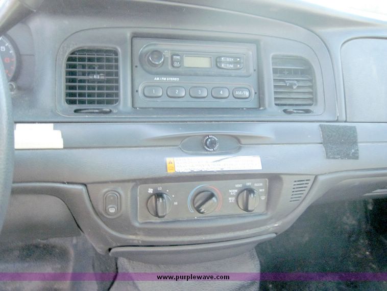 image for item 4632 2006 Ford Crown Victoria Police Interceptor
