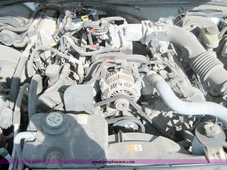 image for item 4632 2006 Ford Crown Victoria Police Interceptor