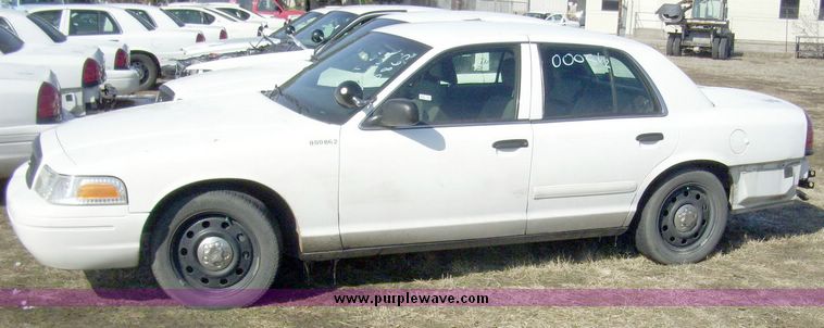 image for item 4636 2006 Ford Crown Victoria Police Interceptor