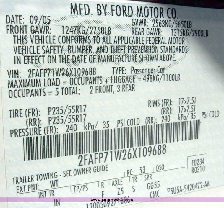 image for item 4640 2006 Ford Crown Victoria Police Interceptor