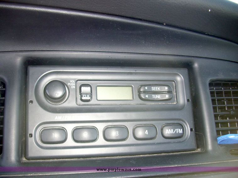 image for item 4641 2006 Ford Crown Victoria Police Interceptor