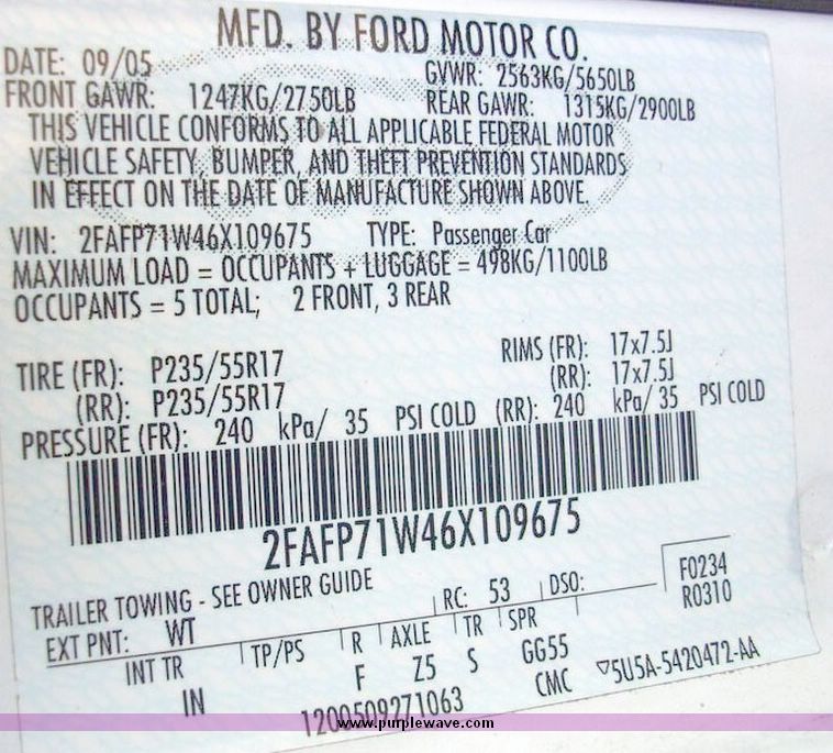 image for item 4641 2006 Ford Crown Victoria Police Interceptor