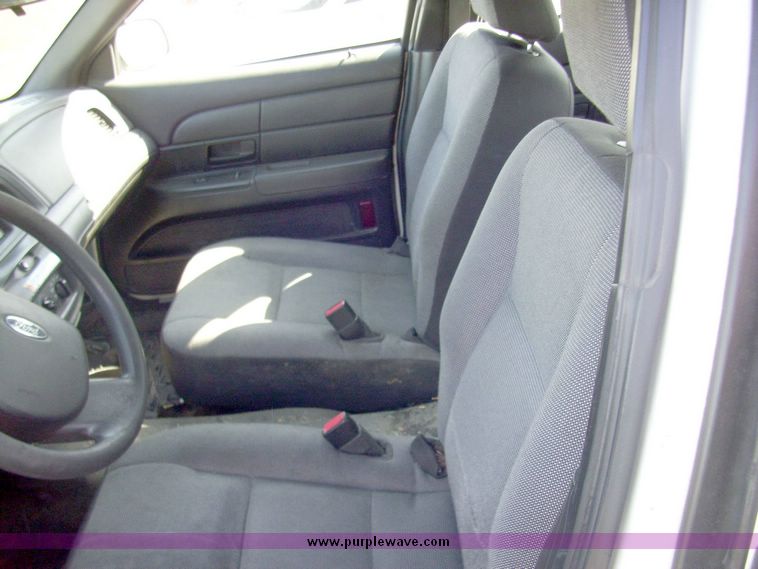 image for item 4643 2006 Ford Crown Victoria Police Interceptor