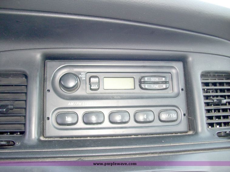 image for item 4643 2006 Ford Crown Victoria Police Interceptor
