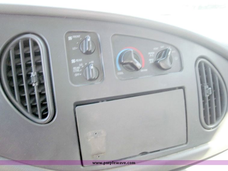 image for item 4650 2003 Ford E450 Super Duty El Dorado Paratransit van