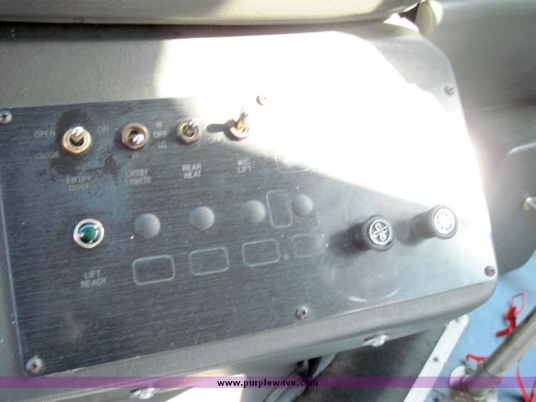 image for item 4650 2003 Ford E450 Super Duty El Dorado Paratransit van