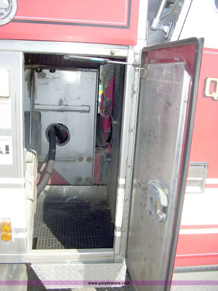 image for item 4651 1993 Sutphen HS2789 75' Quint aerial platform truck