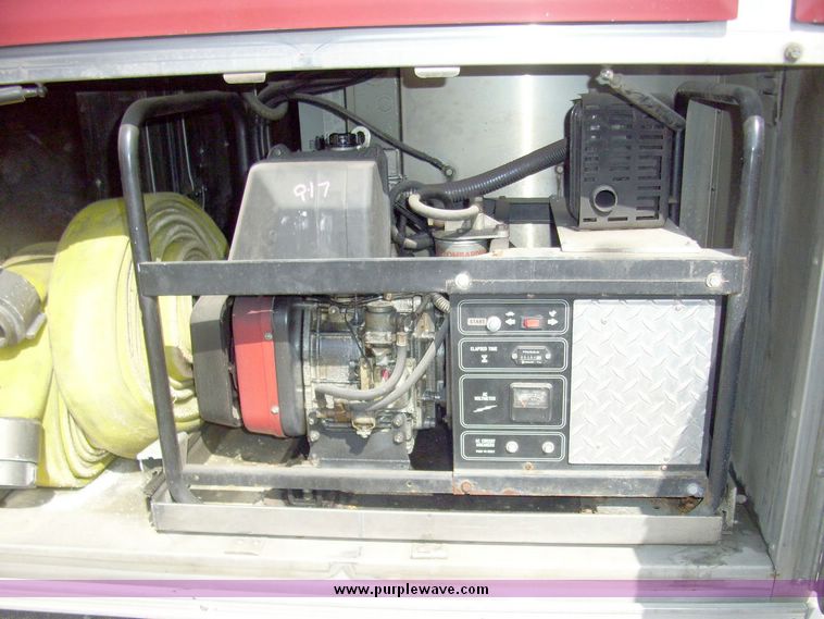 image for item 4651 1993 Sutphen HS2789 75' Quint aerial platform truck