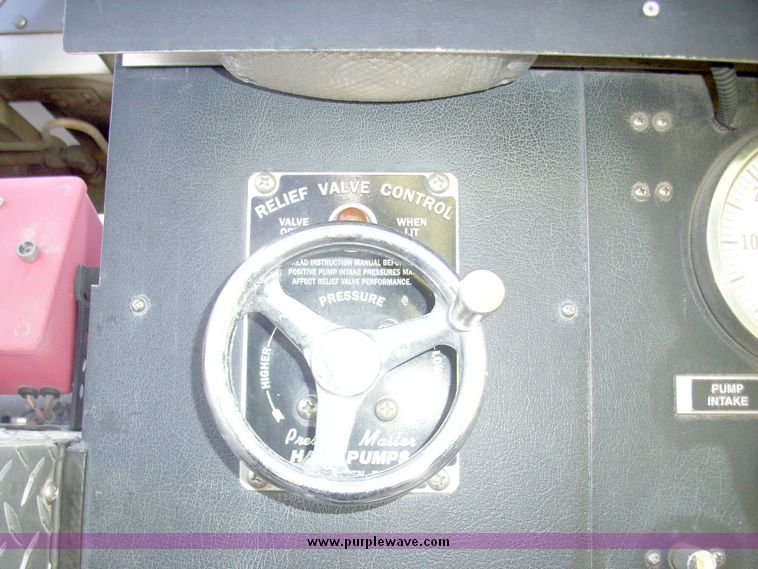 image for item 4651 1993 Sutphen HS2789 75' Quint aerial platform truck