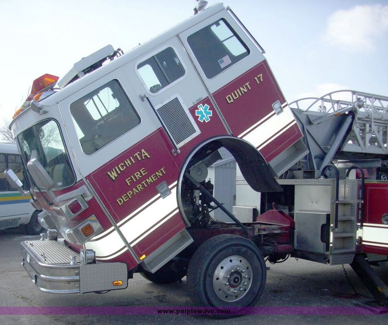 image for item 4651 1993 Sutphen HS2789 75' Quint aerial platform truck