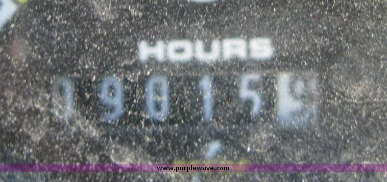 image for item 4652 1987 Sutphen MT1063 75' Quint pumper platform truck