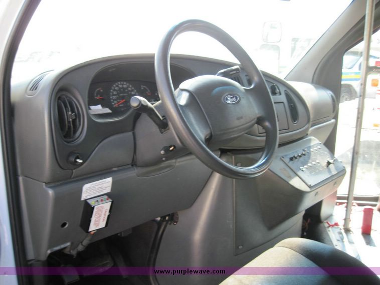 image for item 4653 2003 Ford E450 Super Duty El Dorado Paratransit van