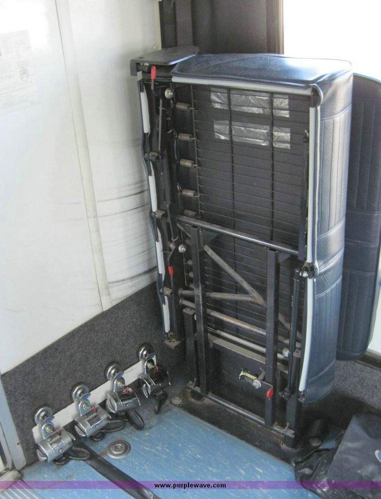 image for item 4653 2003 Ford E450 Super Duty El Dorado Paratransit van