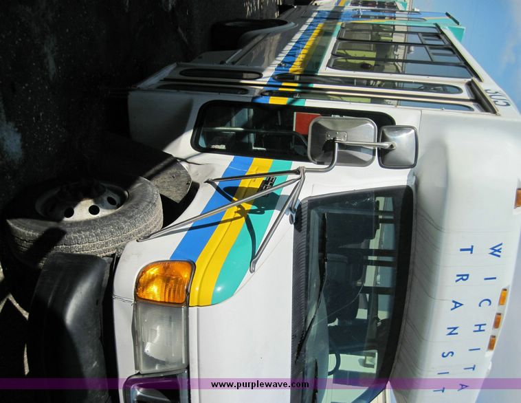 image for item 4654 2003 Ford E450 Super Duty El Dorado Paratransit van