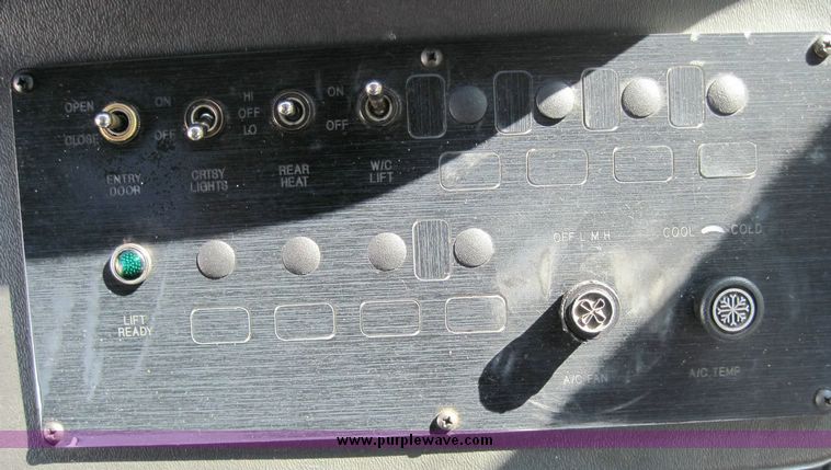 image for item 4654 2003 Ford E450 Super Duty El Dorado Paratransit van