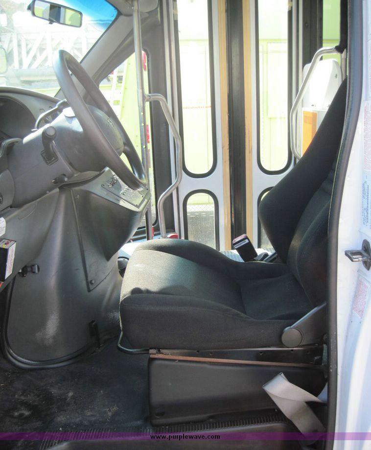 image for item 4655 2003 Ford E450 Super Duty El Dorado Paratransit van