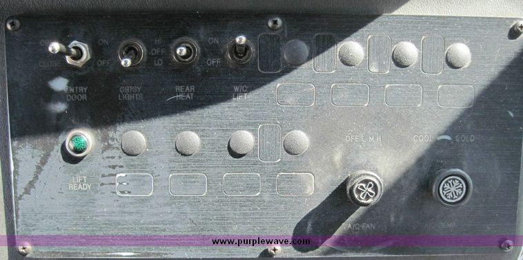 image for item 4655 2003 Ford E450 Super Duty El Dorado Paratransit van