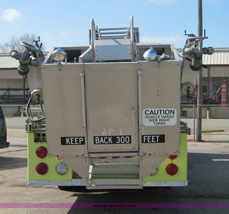 image for item 4657 1983 Sutphen aerial platform truck