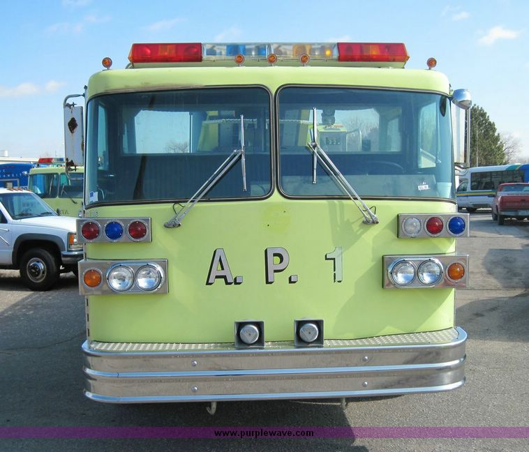 image for item 4657 1983 Sutphen aerial platform truck