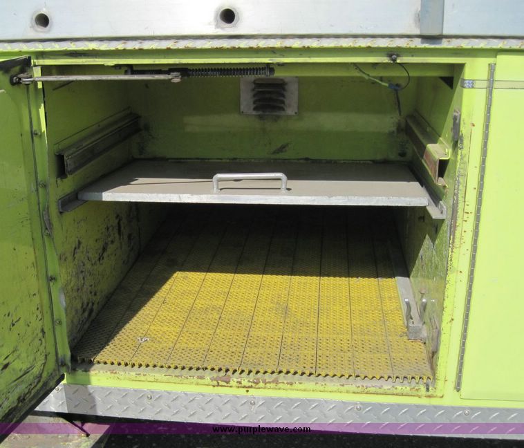 image for item 4657 1983 Sutphen aerial platform truck