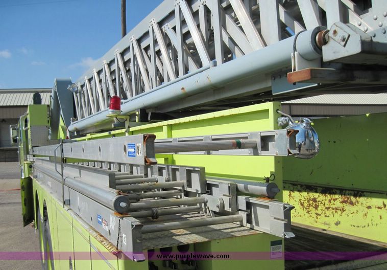 image for item 4657 1983 Sutphen aerial platform truck