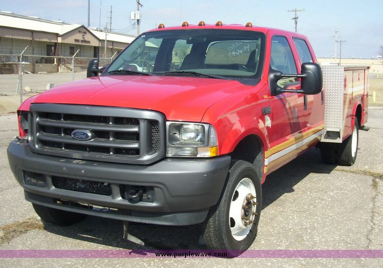 image for item 4659 2003 Ford F550 Super Duty truck