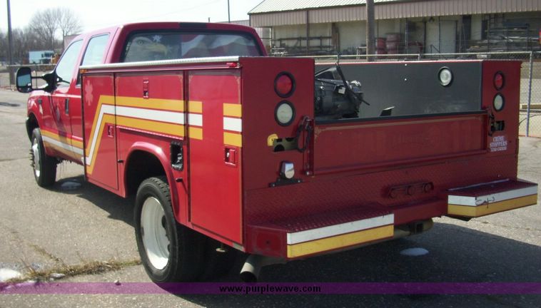 image for item 4659 2003 Ford F550 Super Duty truck