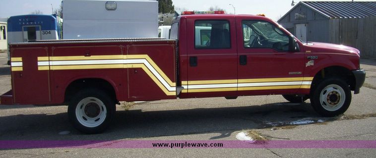 image for item 4659 2003 Ford F550 Super Duty truck