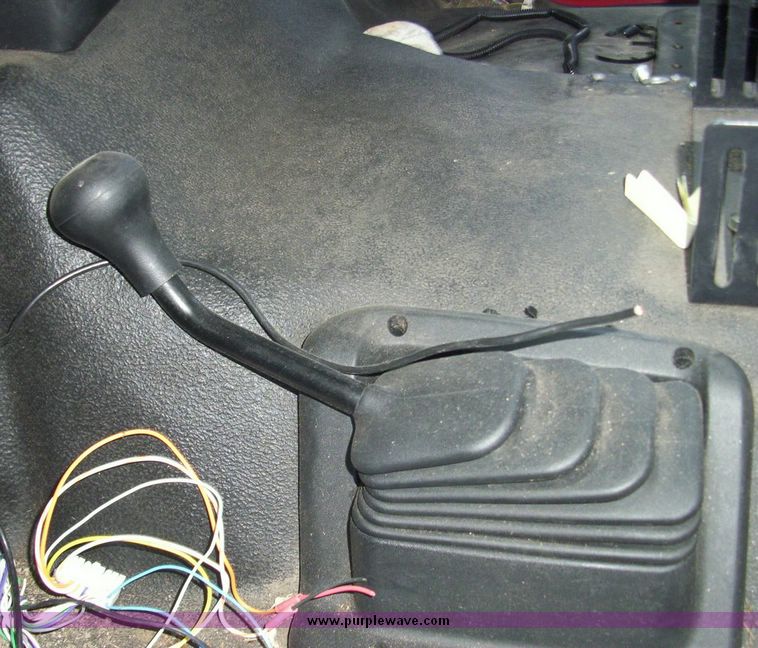 image for item 4659 2003 Ford F550 Super Duty truck